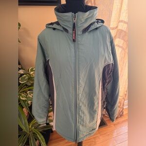 LL Bean Jacket Women’s Size M Green/Gray Outdoor Insulated Soft Shell Hooded Ski